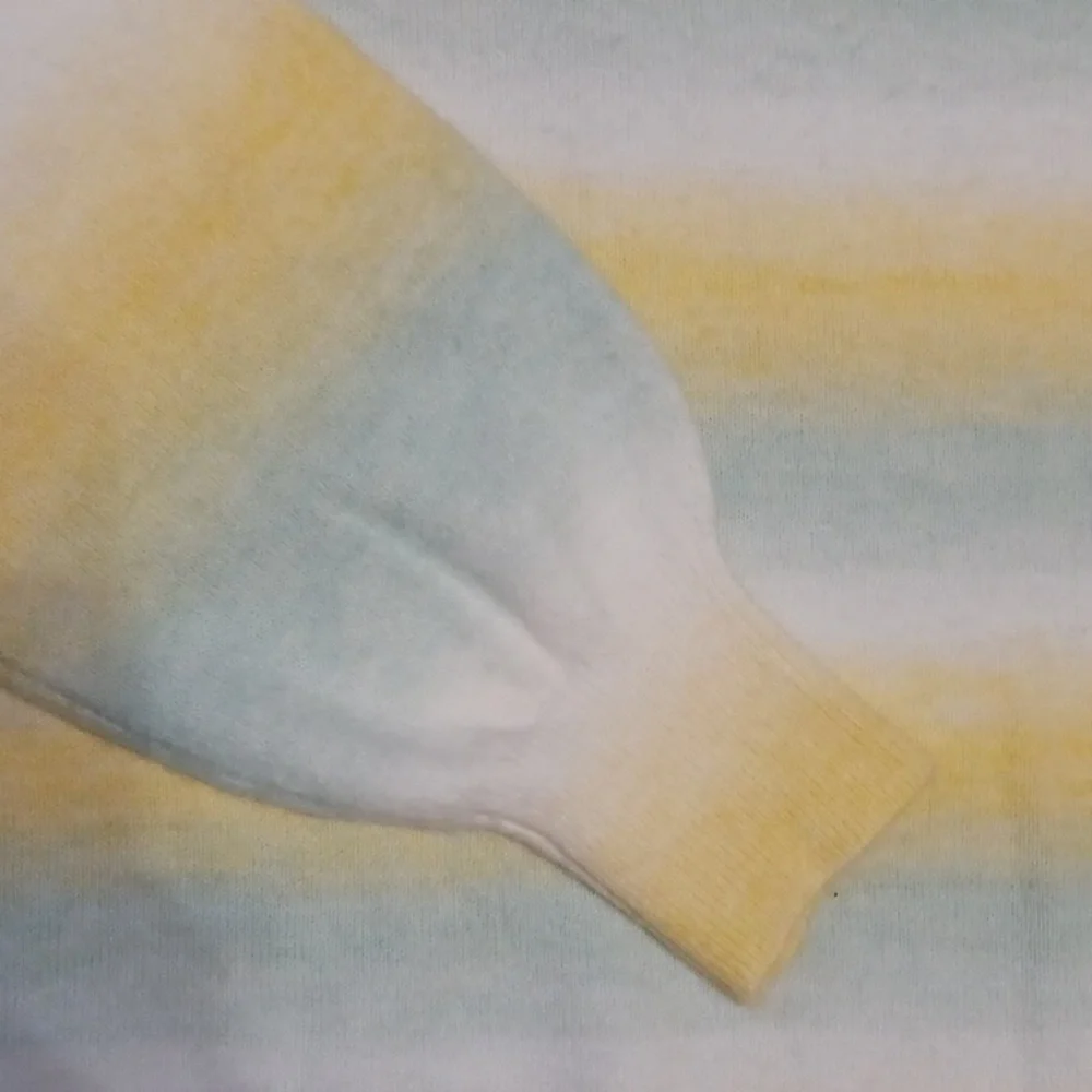 Loft Space Dyed Crew Neck Sweater in Yellow,  White, Blue/Green Size L NWT - Picture 3 of 8